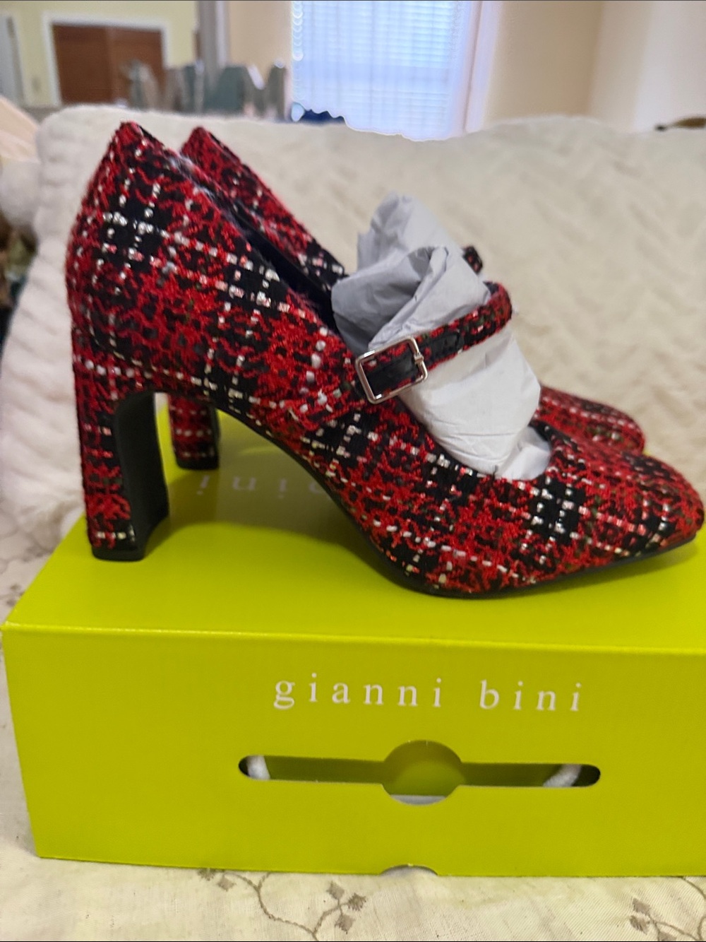 Gianni Bini KirkLynn Plaid NWT Size 6.5 Red and Black Tweed Mary Jane Heels